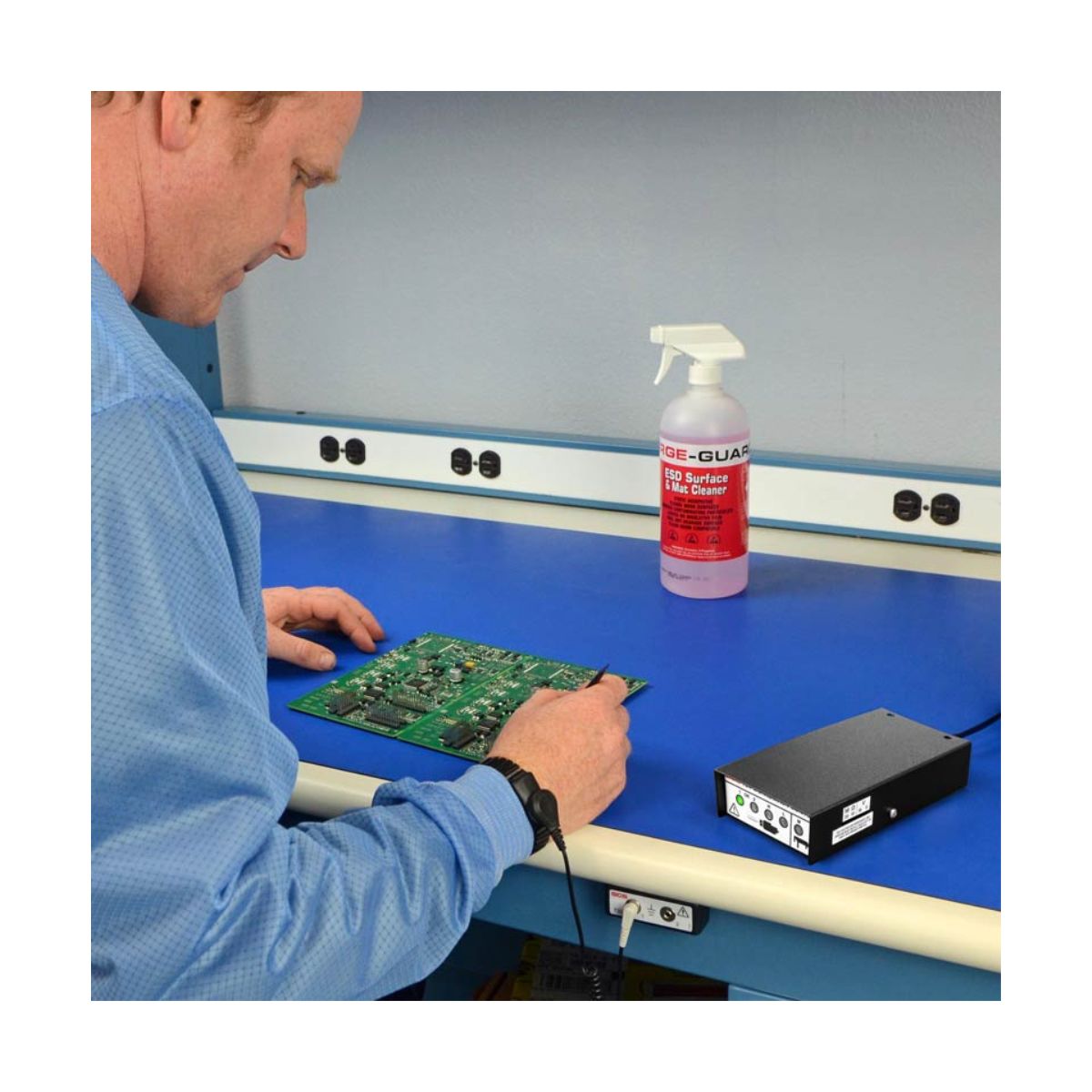 724 Workstation Monitor, North America - Image 3